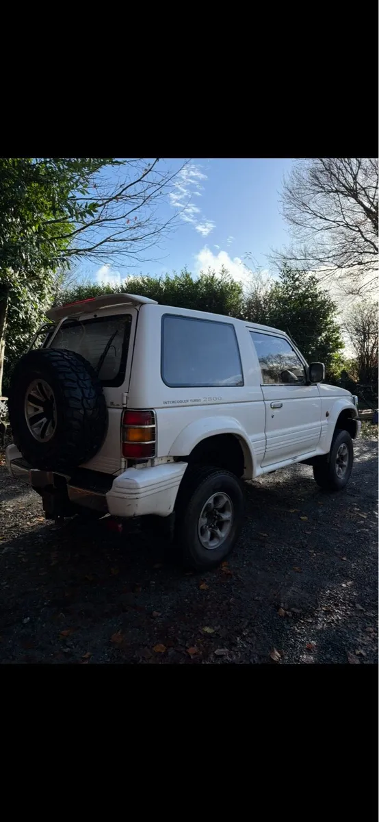 Mitsubishi Pajero - Image 4