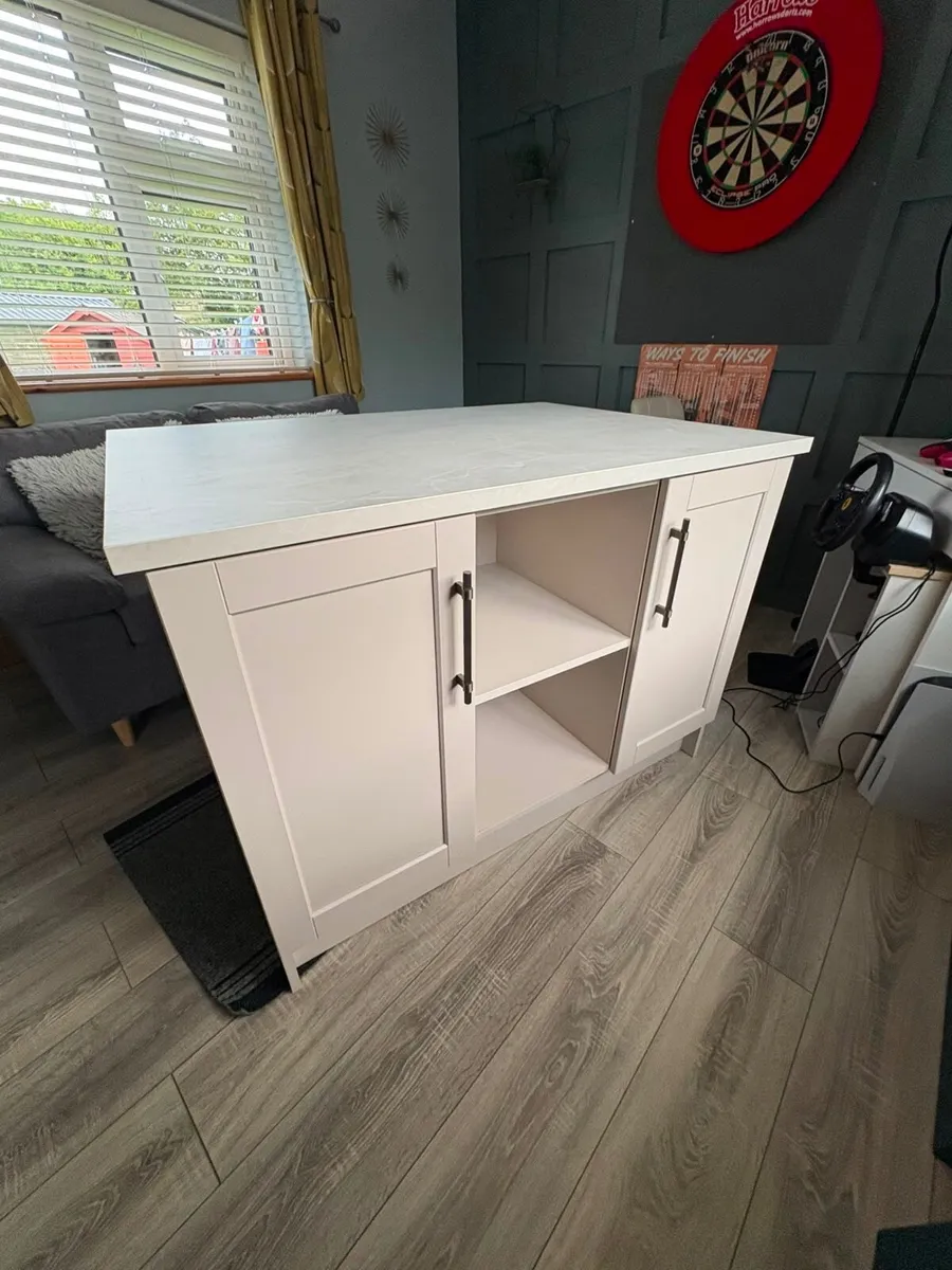 Kitchen island (NEW) - Image 1