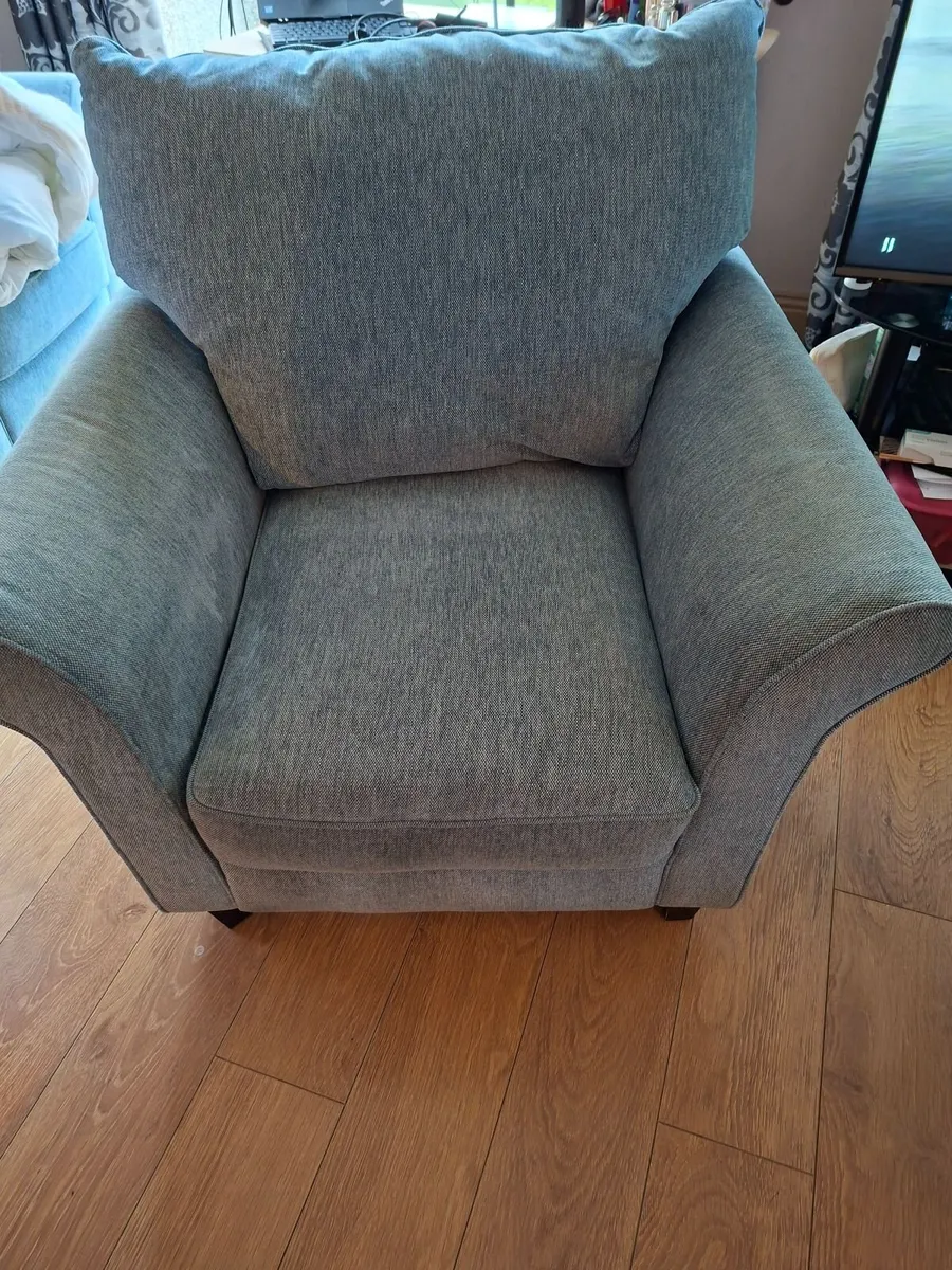 Arm chair - Image 1