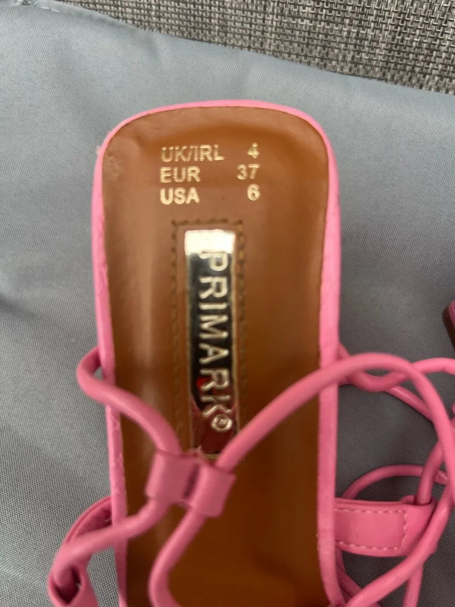 Ladies stunning shoes size 4 €8 - Image 3