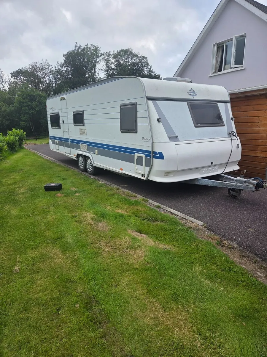 Caravan - Image 1