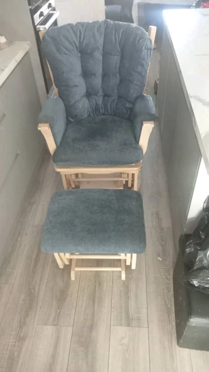 Rocking chair - Image 2