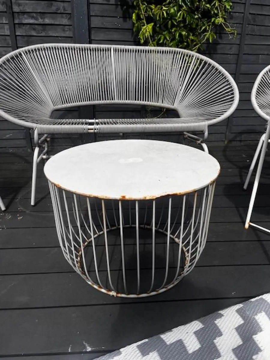 Free Garden Furniture - Image 4
