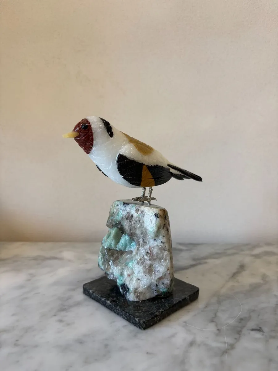 🌾 Hand-Carved Gemstone Goldfinch - Image 2