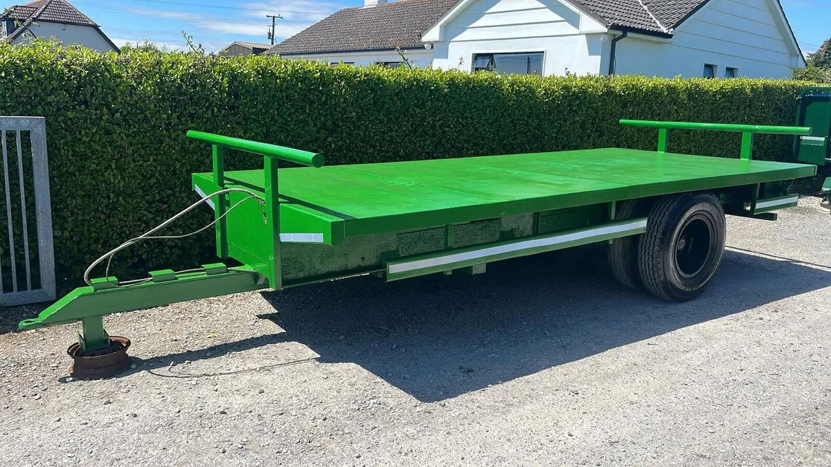 18ft bale trailer - Image 1