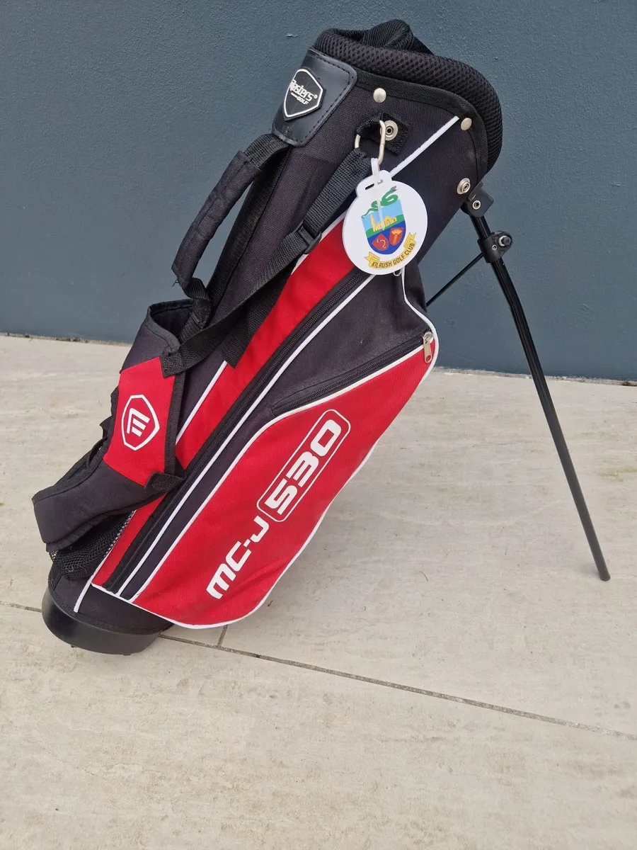Junior Golf club set with extra clubs &accessories - Image 4