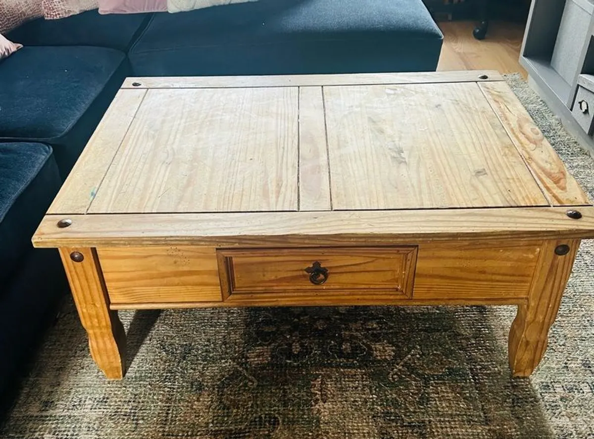 Solid pine coffee table - Image 1