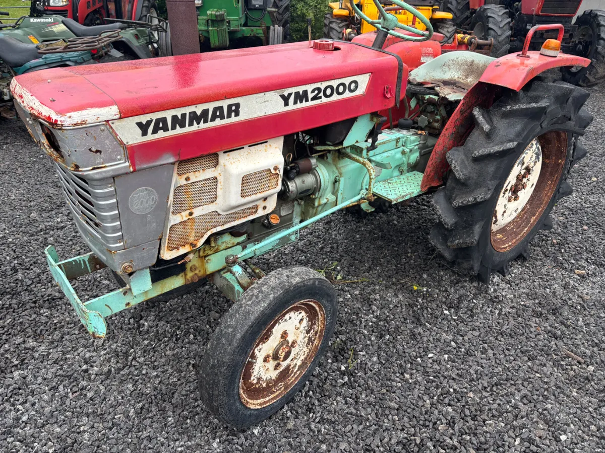 Yanmar ym2000 compact tractor - Image 2