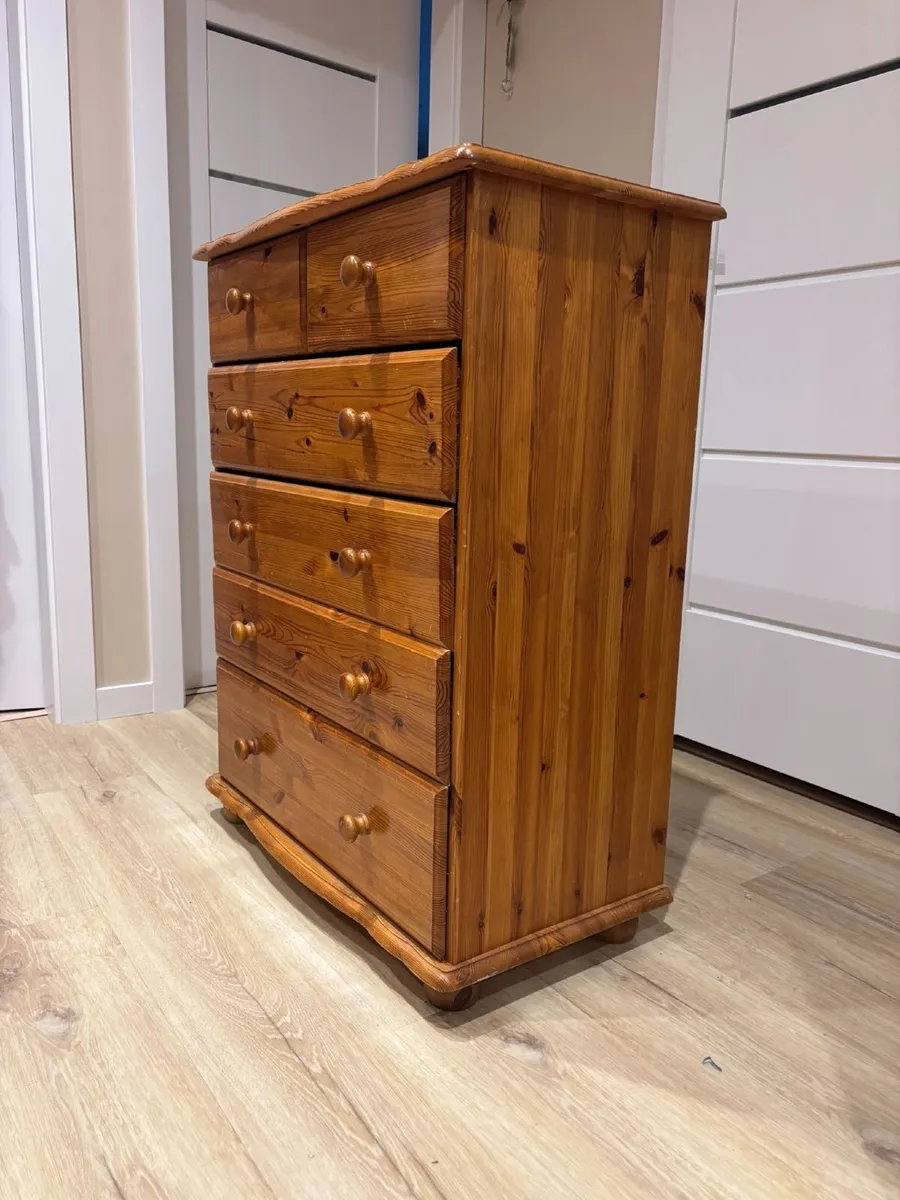 Solid Pine Chest of Drawers (2 Over 4) - Image 1