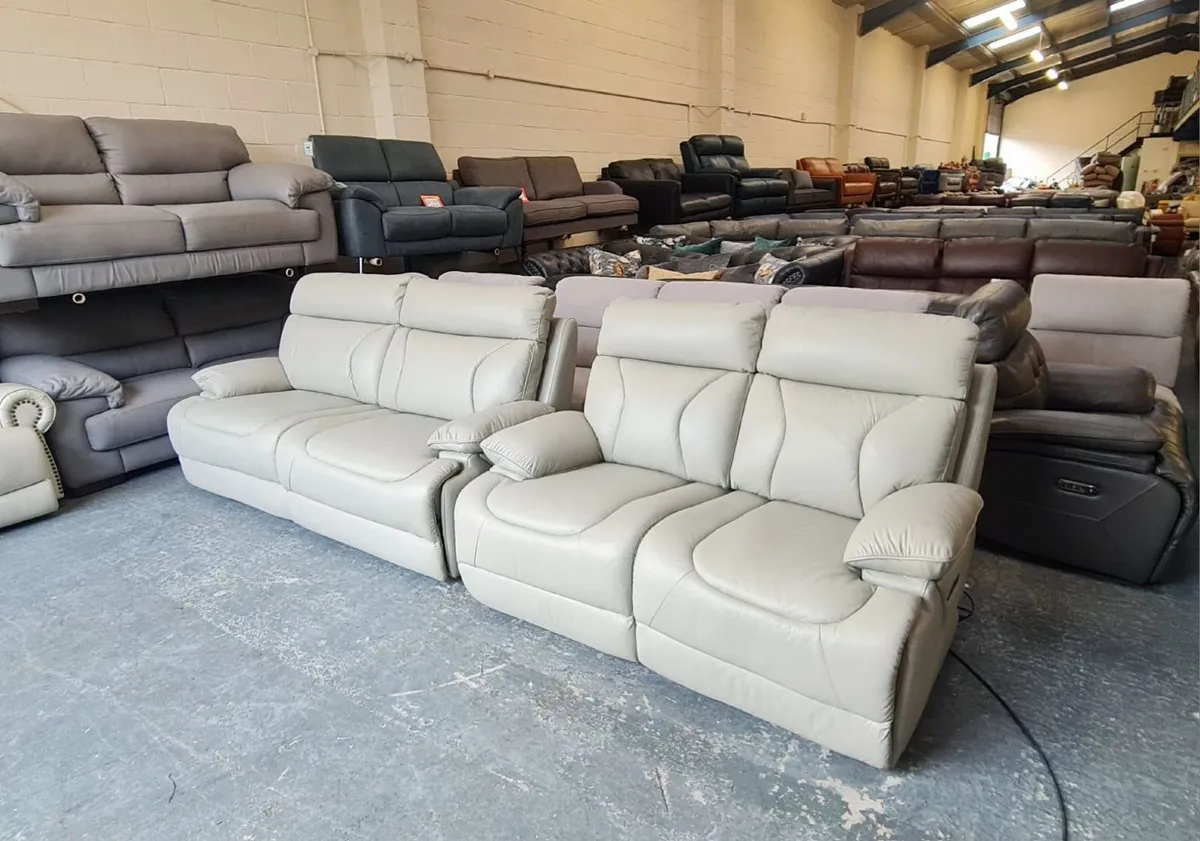 Raleigh grey leather electric 3+2 seater raleigh - Image 4