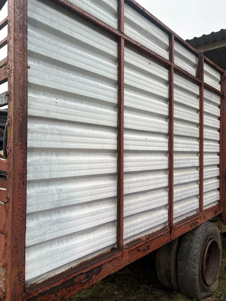 Silage trailer for sale - Image 1