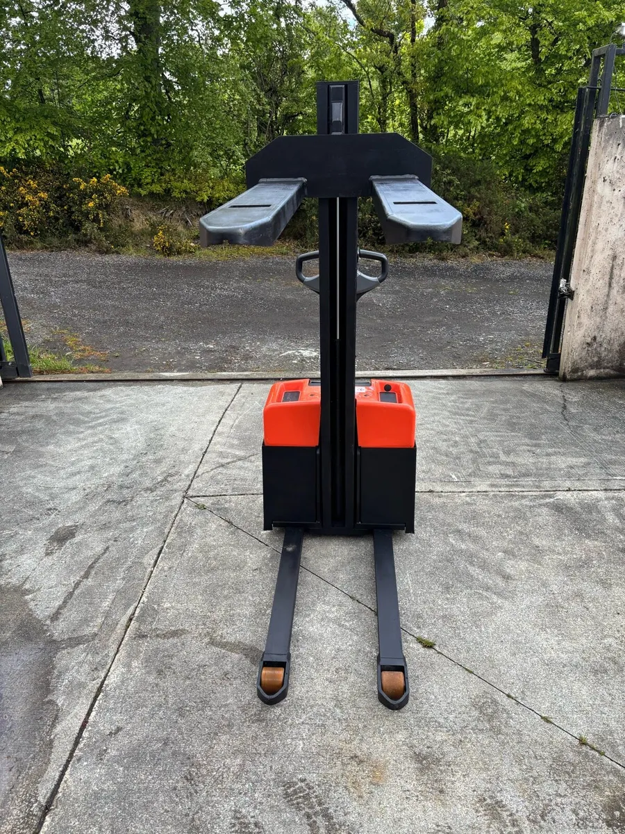 Battery stacker - Image 3