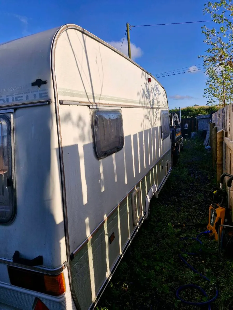 Swift caravan - Image 4