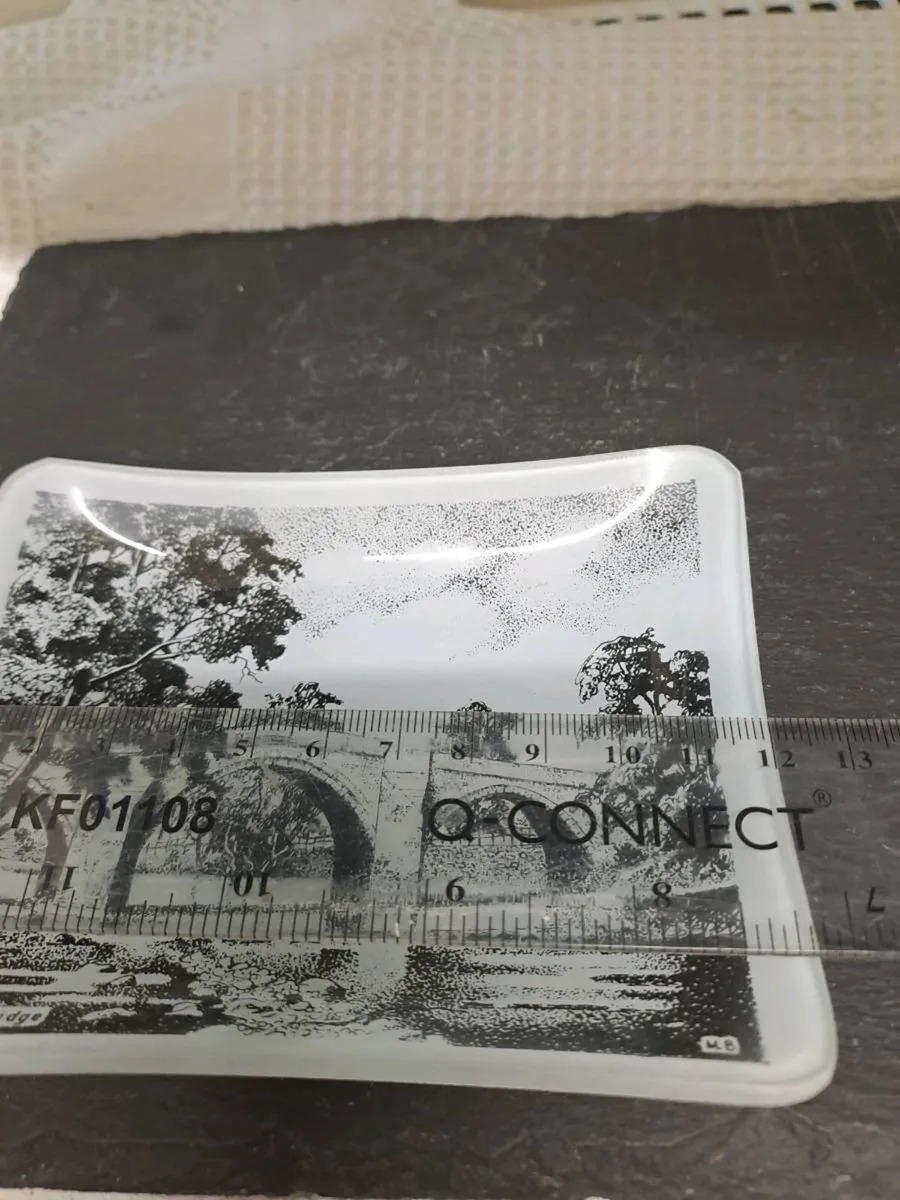 Vintage Ilkley Old Bridge Glass Trinket Dish - Image 4