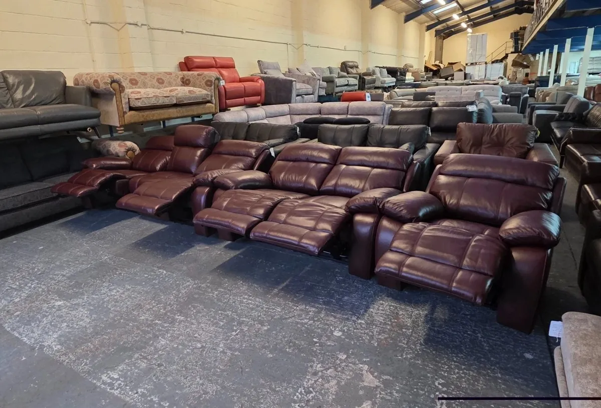Moreno burgundy leather electric sofa set - Image 4