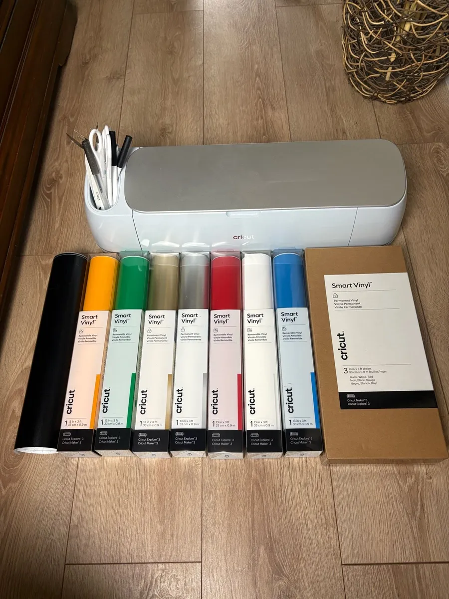 Cricut Maker 3 - Ultimate Starter Bundle - Image 1