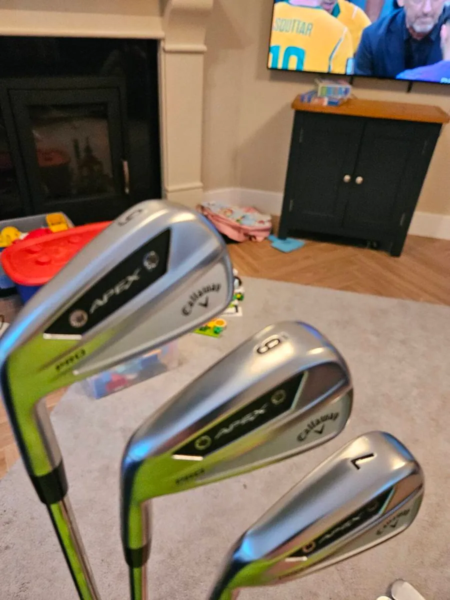 Callaway Apex Pro 24 Irons Left Handed - Image 2