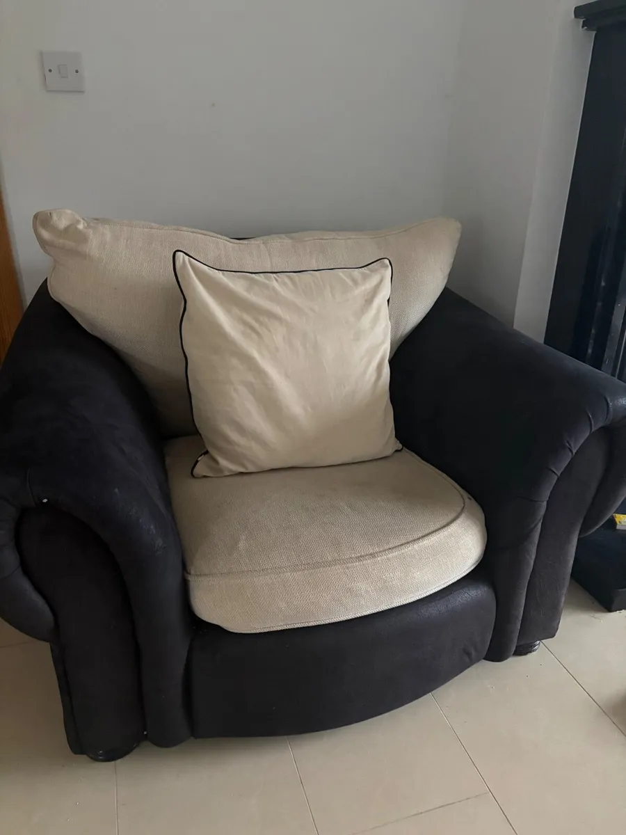 Couch 3+1+1 - Image 2