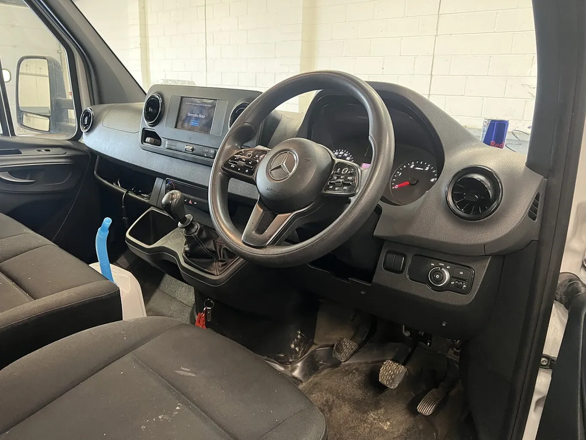 VB - 2020 Mercedes-Benz Sprinter Transporter - Image 3