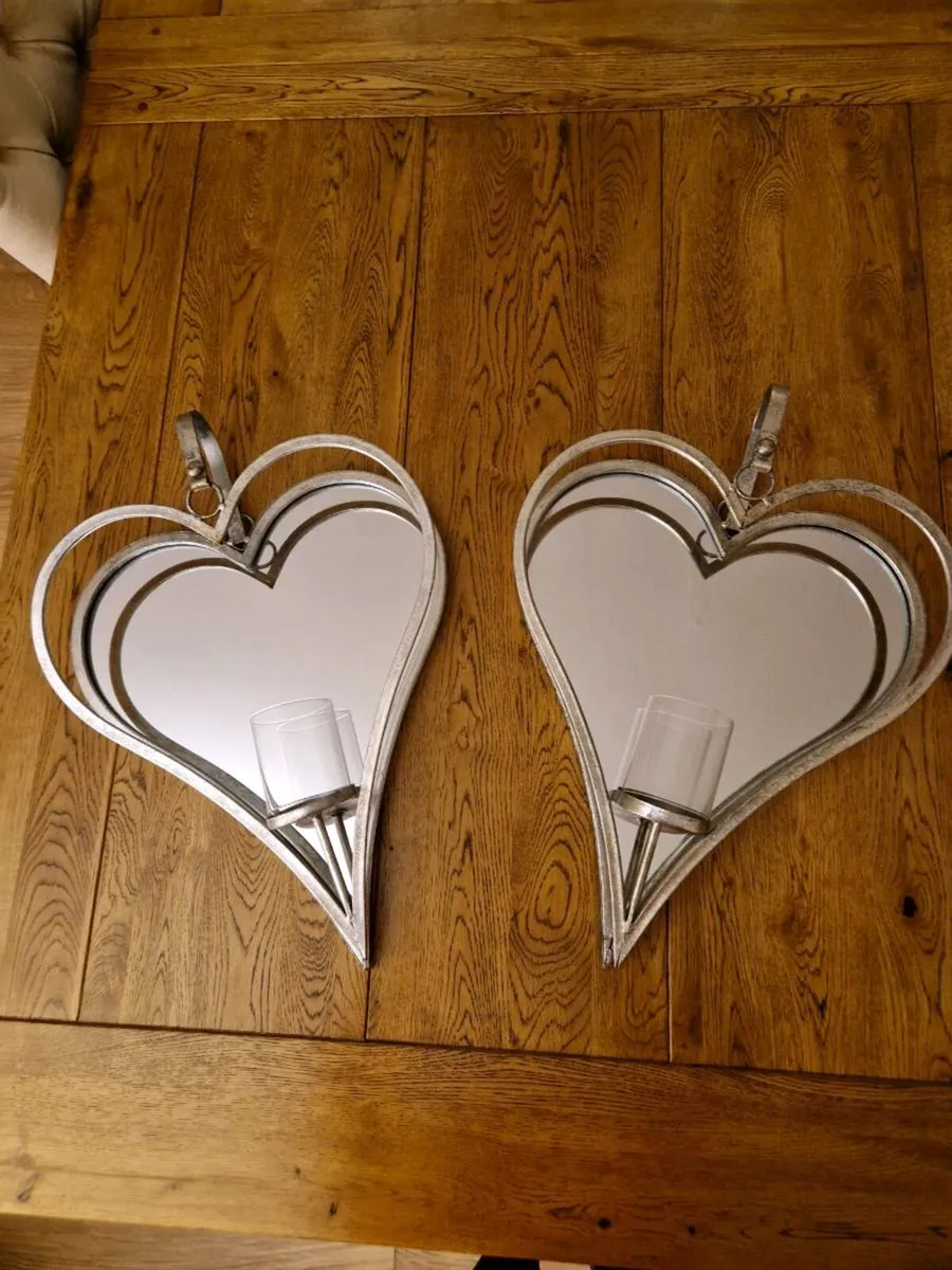 2 x Wall Sconces - Image 1