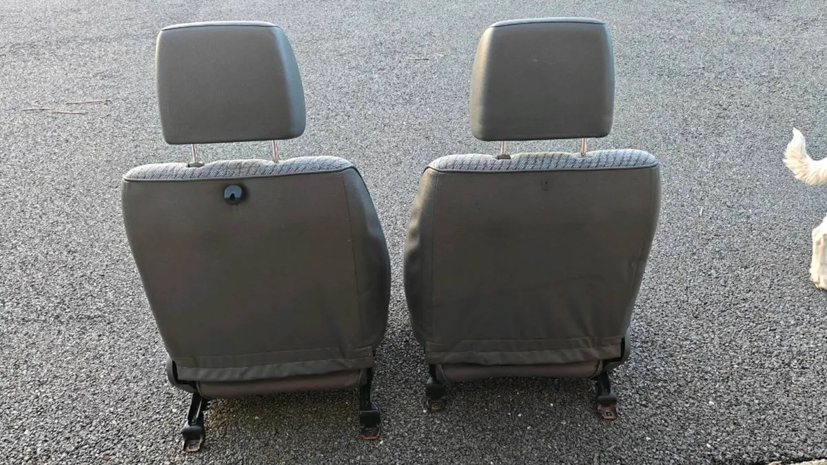 Toyota Hilux front seats - Image 3