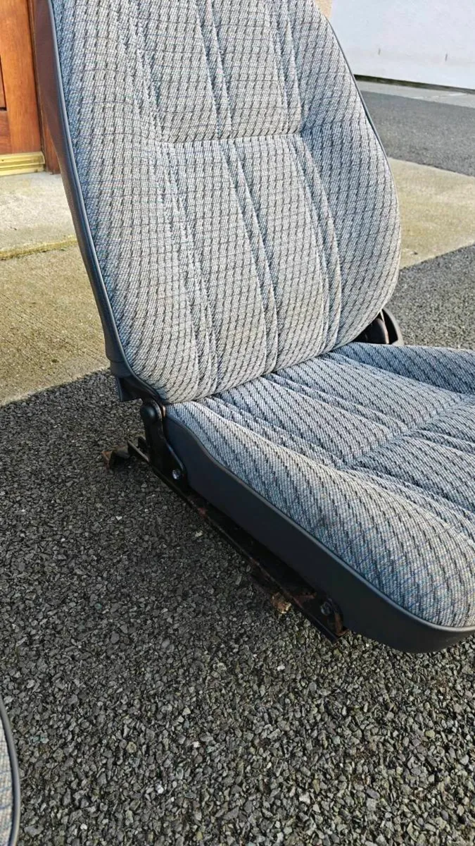 Toyota Hilux front seats - Image 2