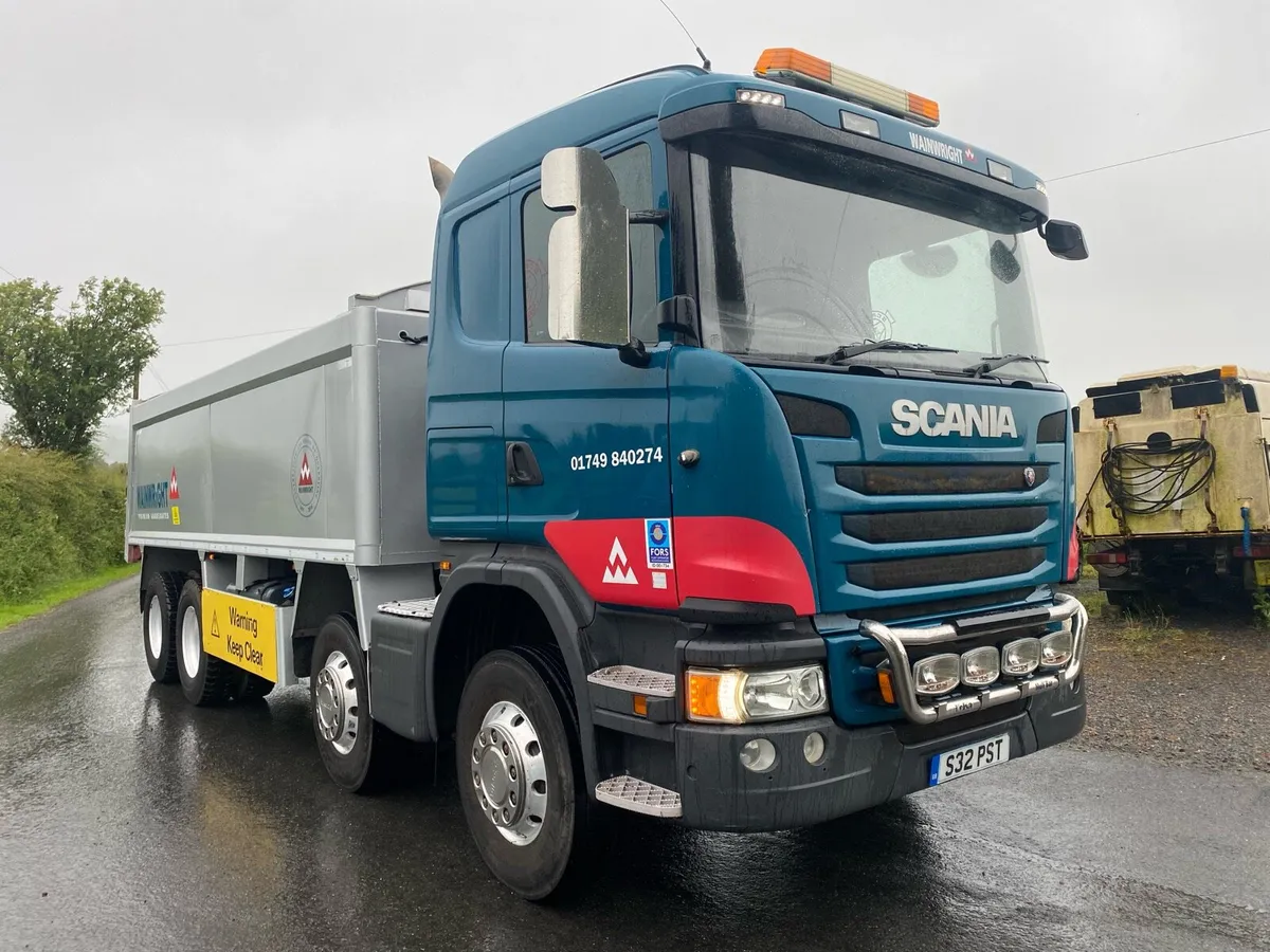 Scania G410 8x4 tipper - Image 2