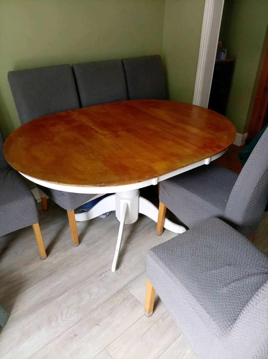 Soild wood table that extense - Image 1