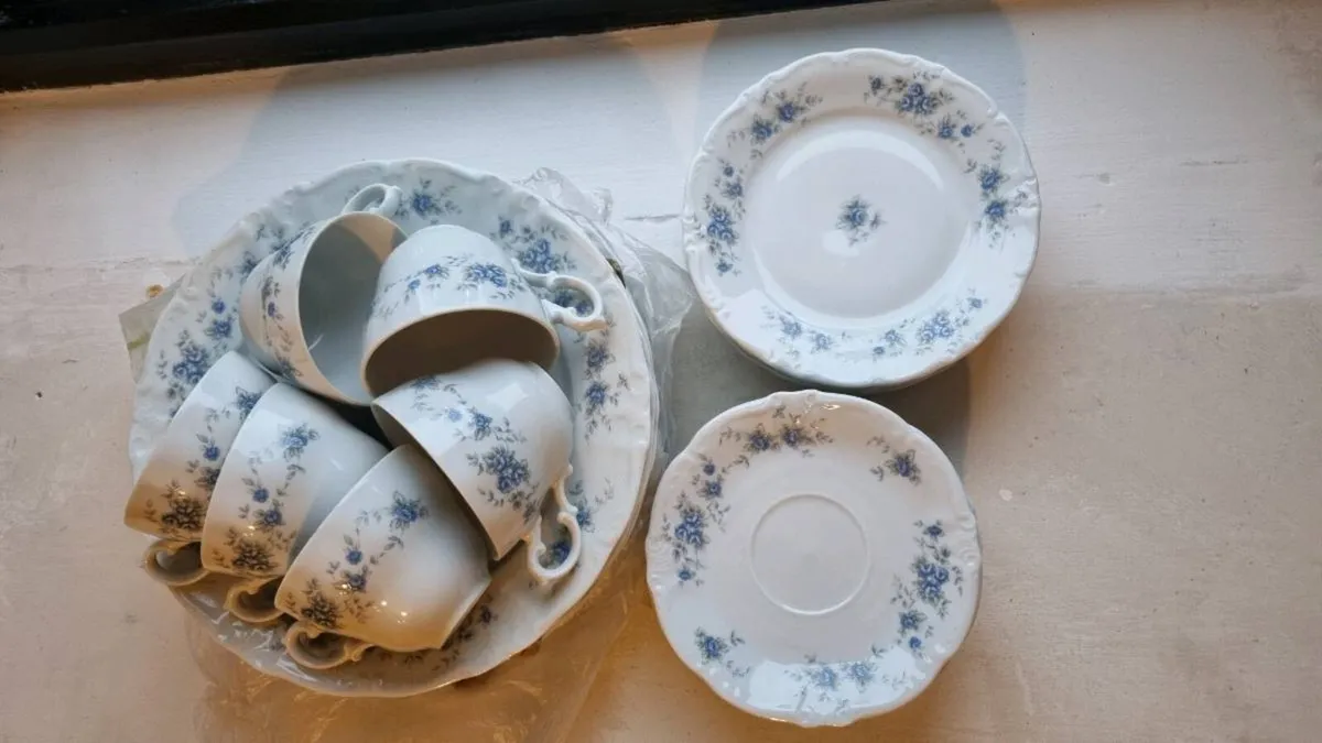China set - Image 1