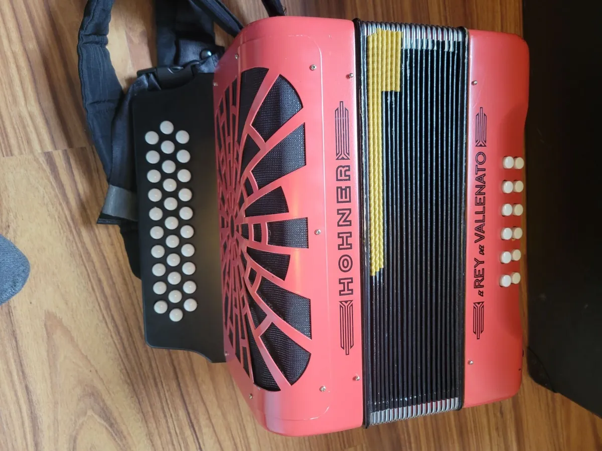 Accordion hohner el ray vallentino 3 row - Image 1