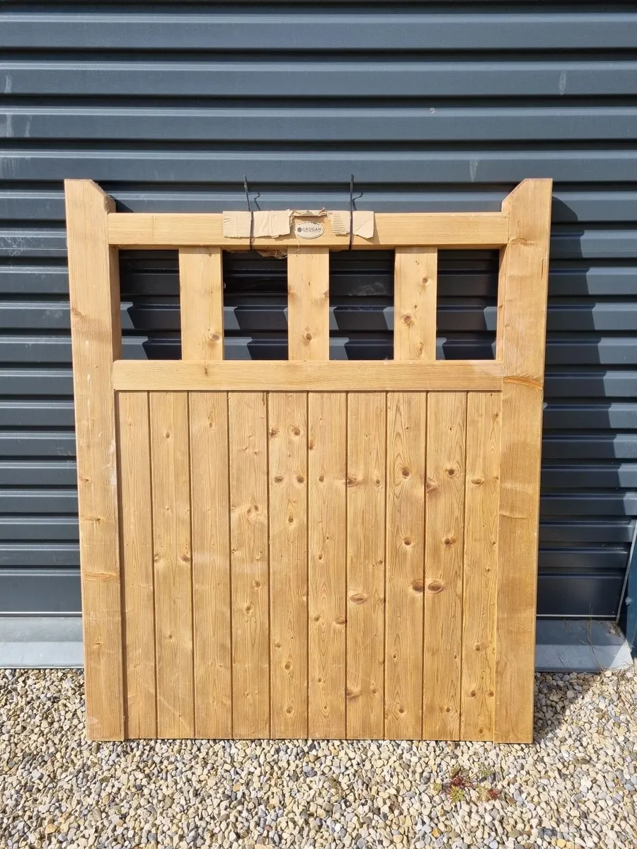 Wooden Gate - Image 2