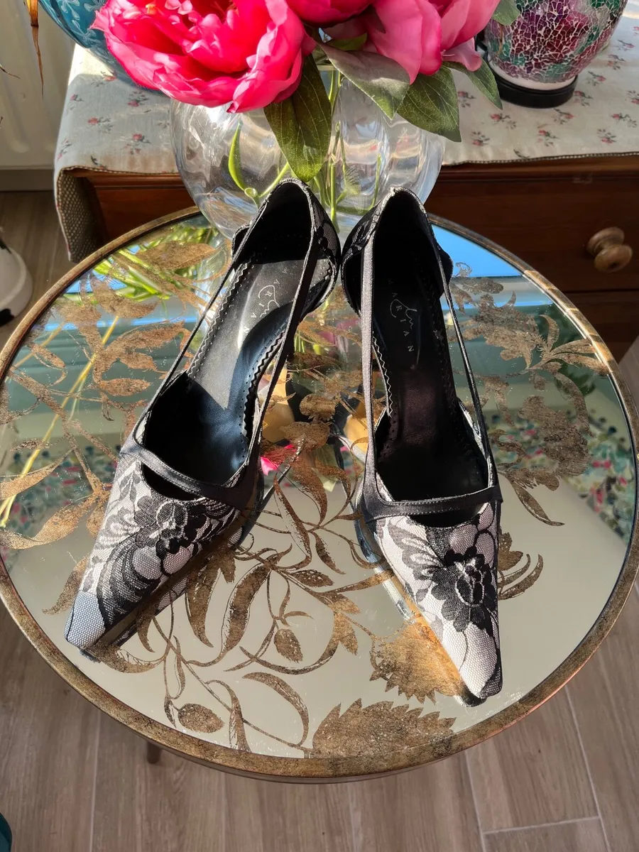 Lu Marian Dressy Occasion Shoes Size 7 - Image 4