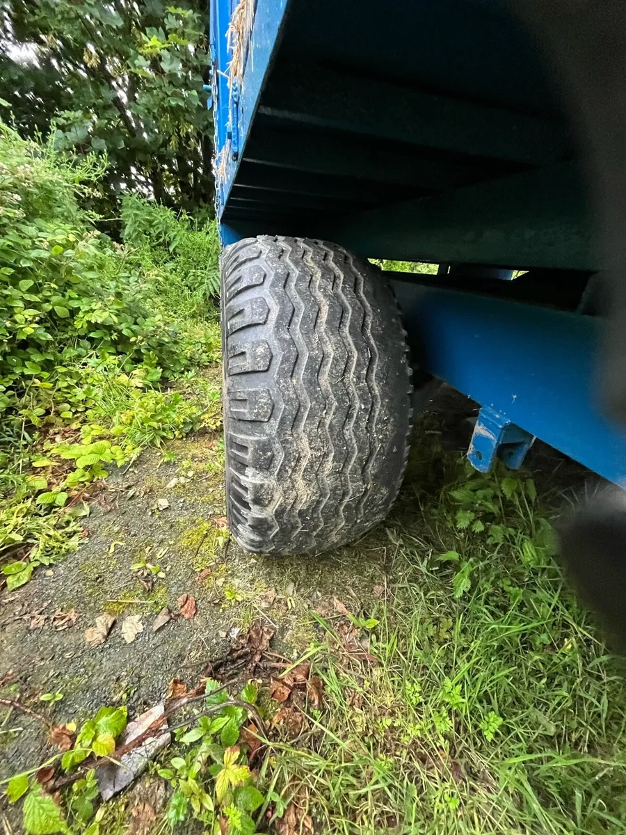 15’ x 7’6 silage trailer - Image 3