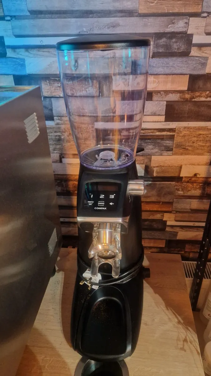 Espresso Coffee Machine La Cimbali M26 + Grinder - Image 2