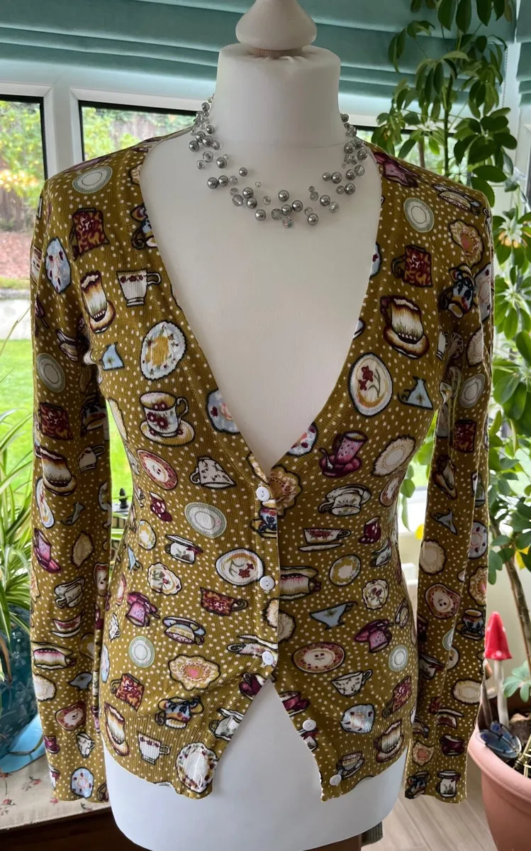 Joe Brown’s Cute Delph Cardigan Size 10 - Image 1