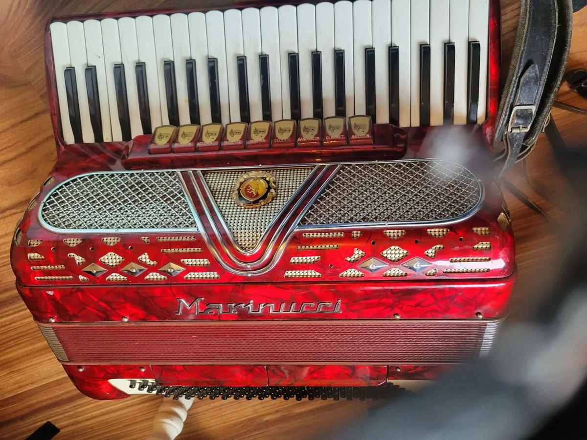 Accordion  marinucci 120 bass - Image 3