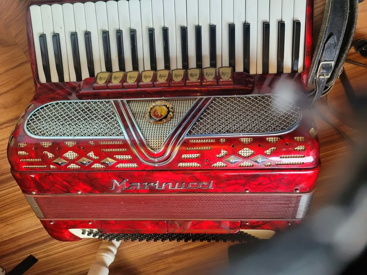 Accordion  marinucci 120 bass - Image 4
