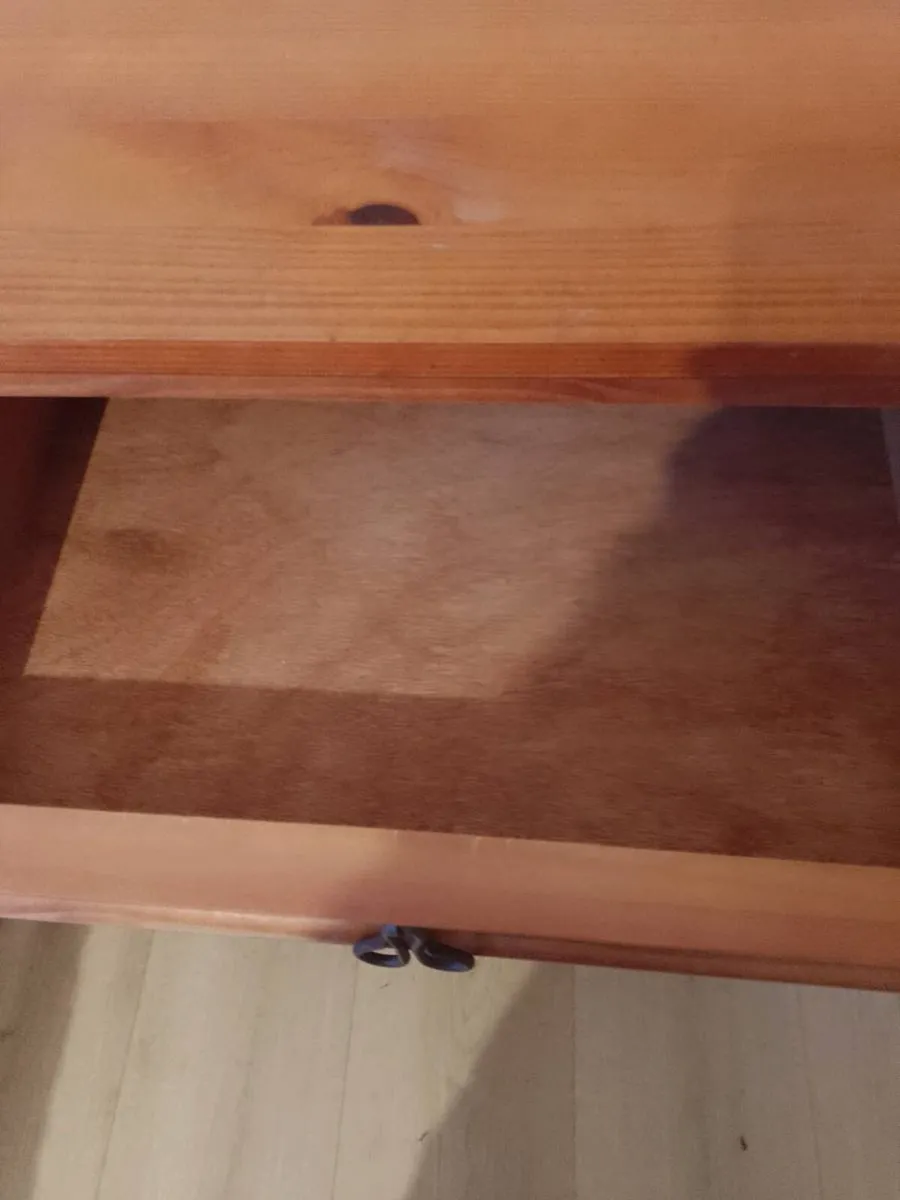 2 bedside/storage cabinets - Image 4