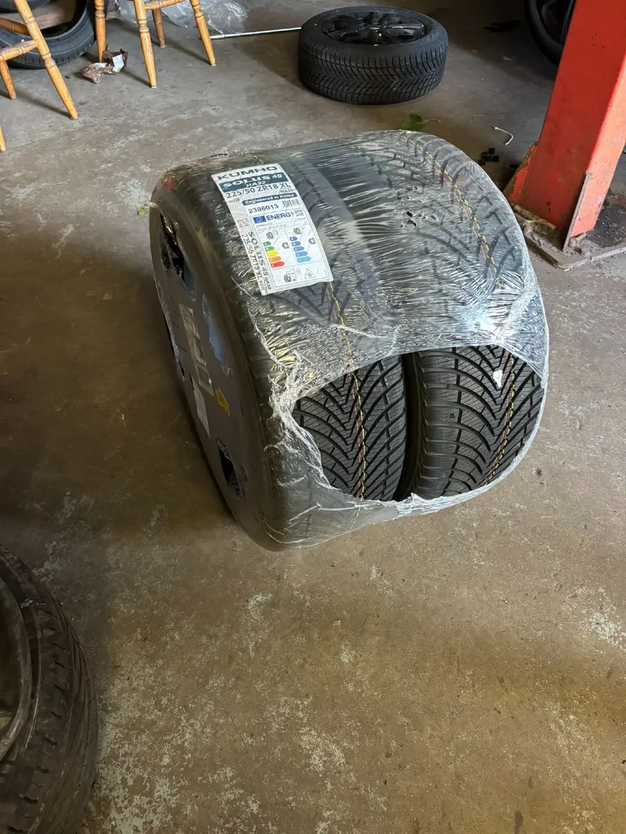 4xTyres - Kumho Solus All-Season - 225/50 ZR18 - Image 1