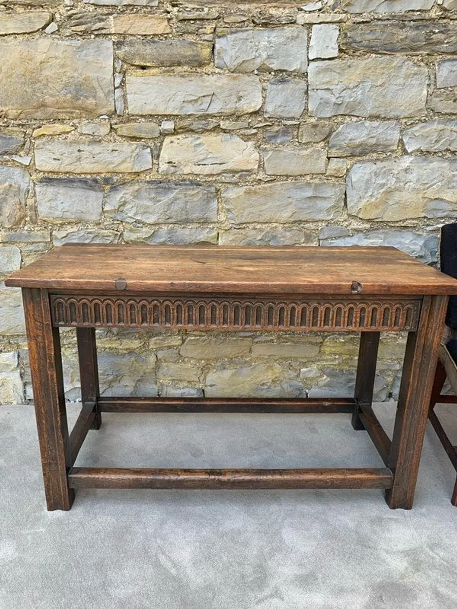 Early 20th Century Jacobean Revival Solid Oak Console Table. - Image 1