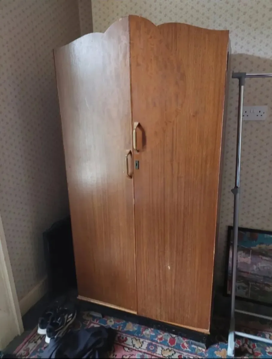 Furniture Lot - Image 4