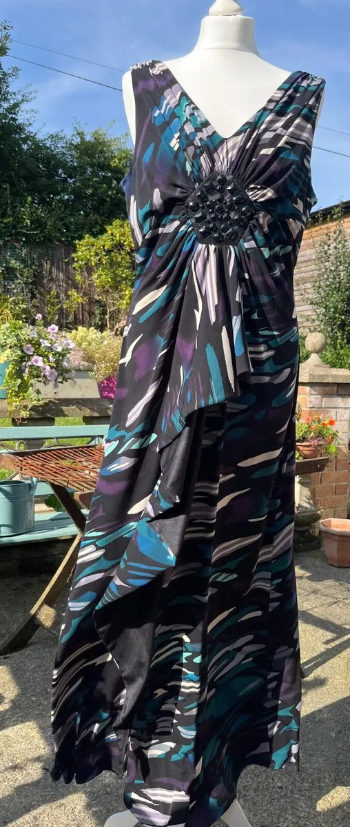 Kaliko Maxi Dress Size 16 - Image 4