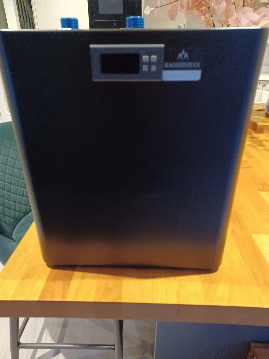 Aquarium Chiller - Image 1