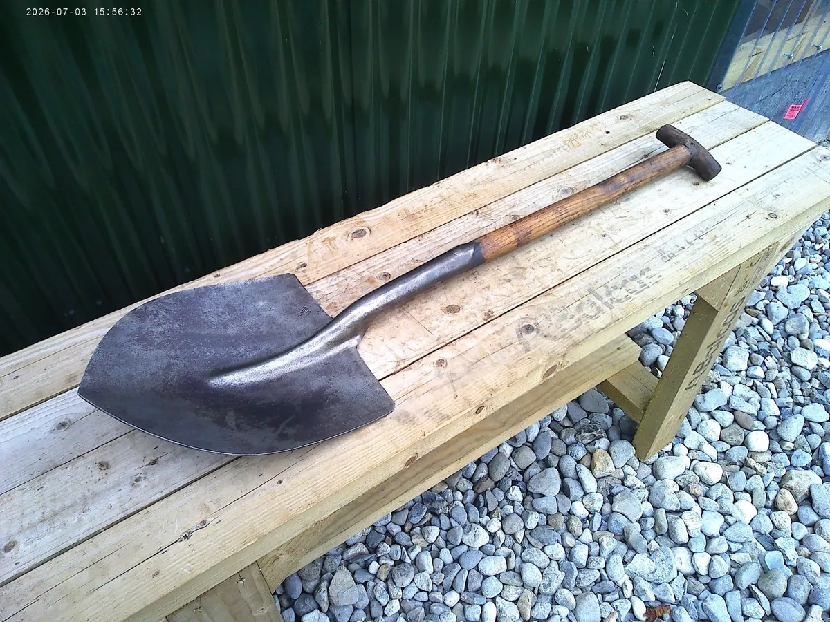 Shovel - Image 2