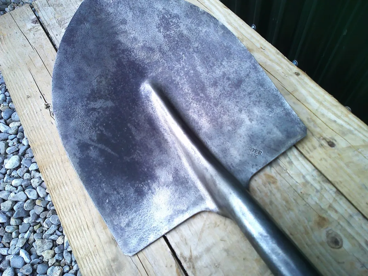 Shovel - Image 4