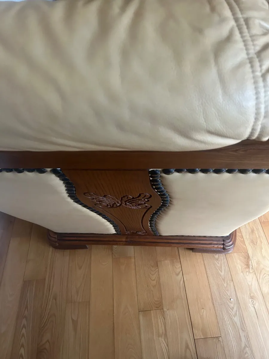 Suite of furniture - Image 4