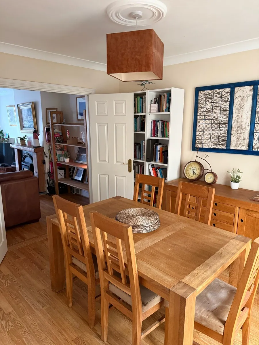 Oak Dining room Table and sideboard - Image 4