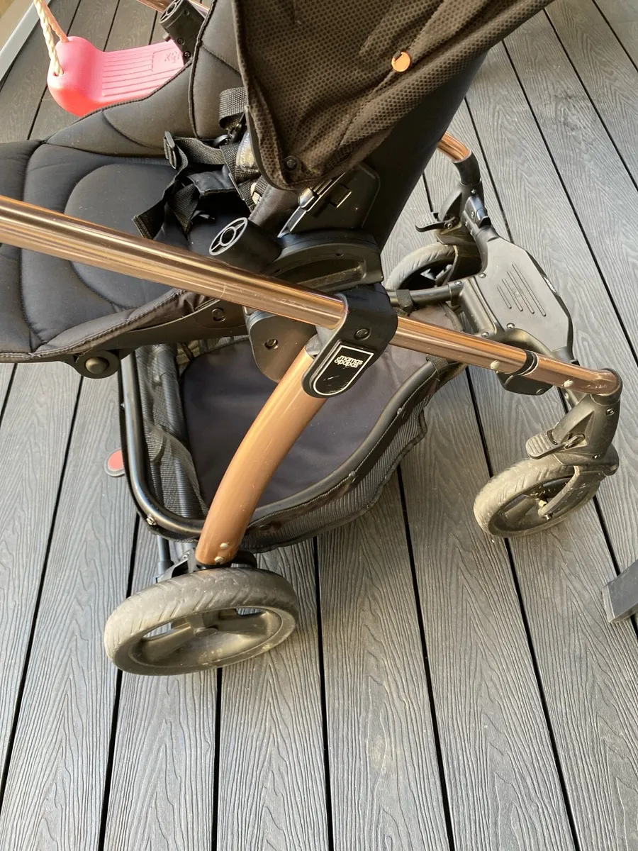 Mamas &Papas rose gold pram with Buggie - Image 2