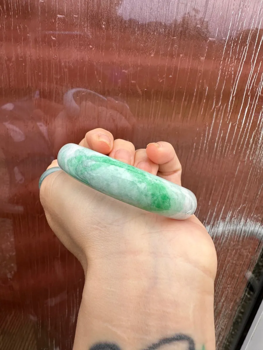 Grade A Burma Jadeite Jade bangle (set of 2) - Image 2