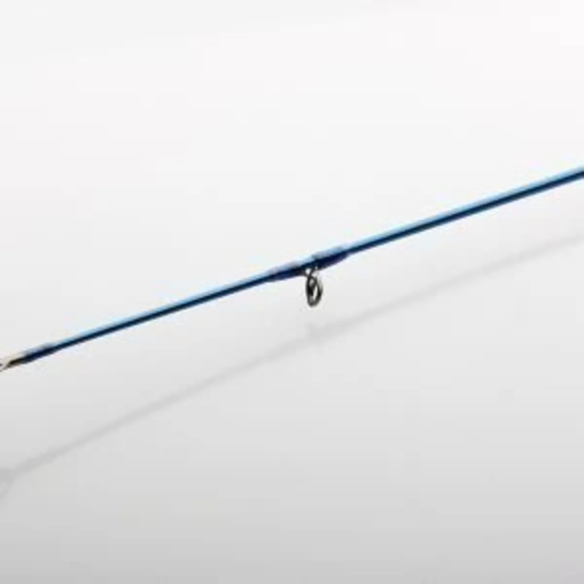 Savage Gear SGS2 Offshore Sea Bass Spinning Rod 7f - Image 4
